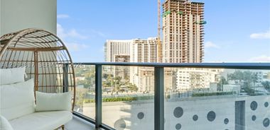 image of property with 1 Bed | 1 Bath | 618 Sqft
