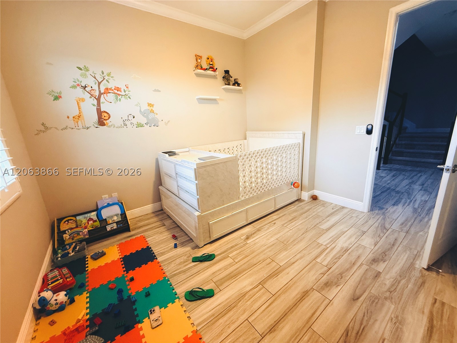 main property photo 26