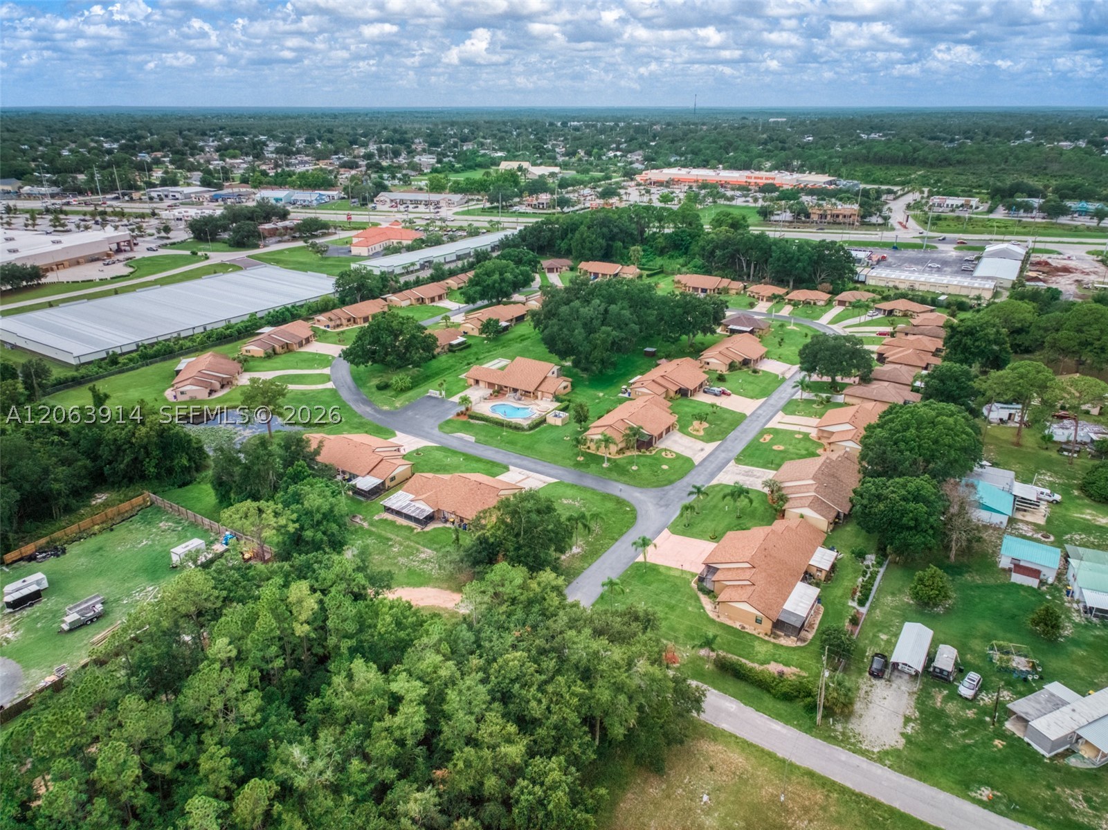 main property photo 17