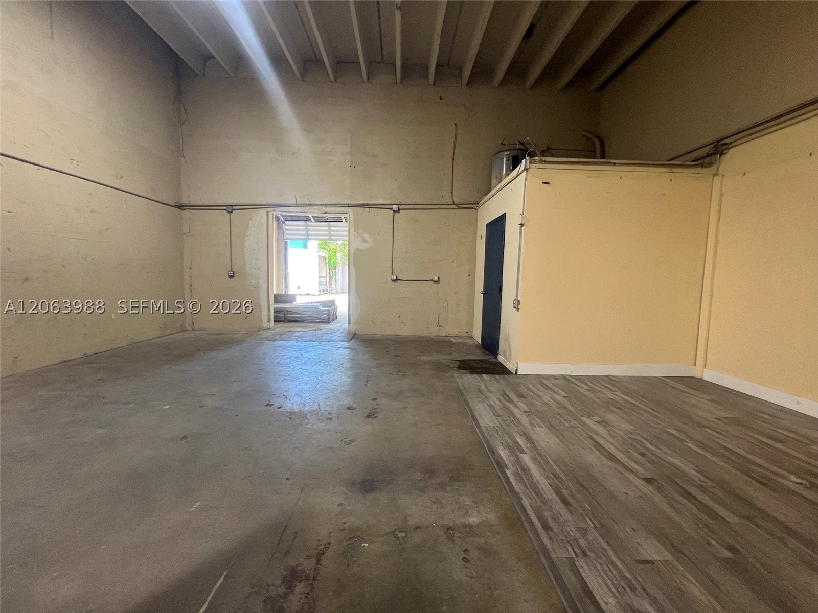 main property photo 17
