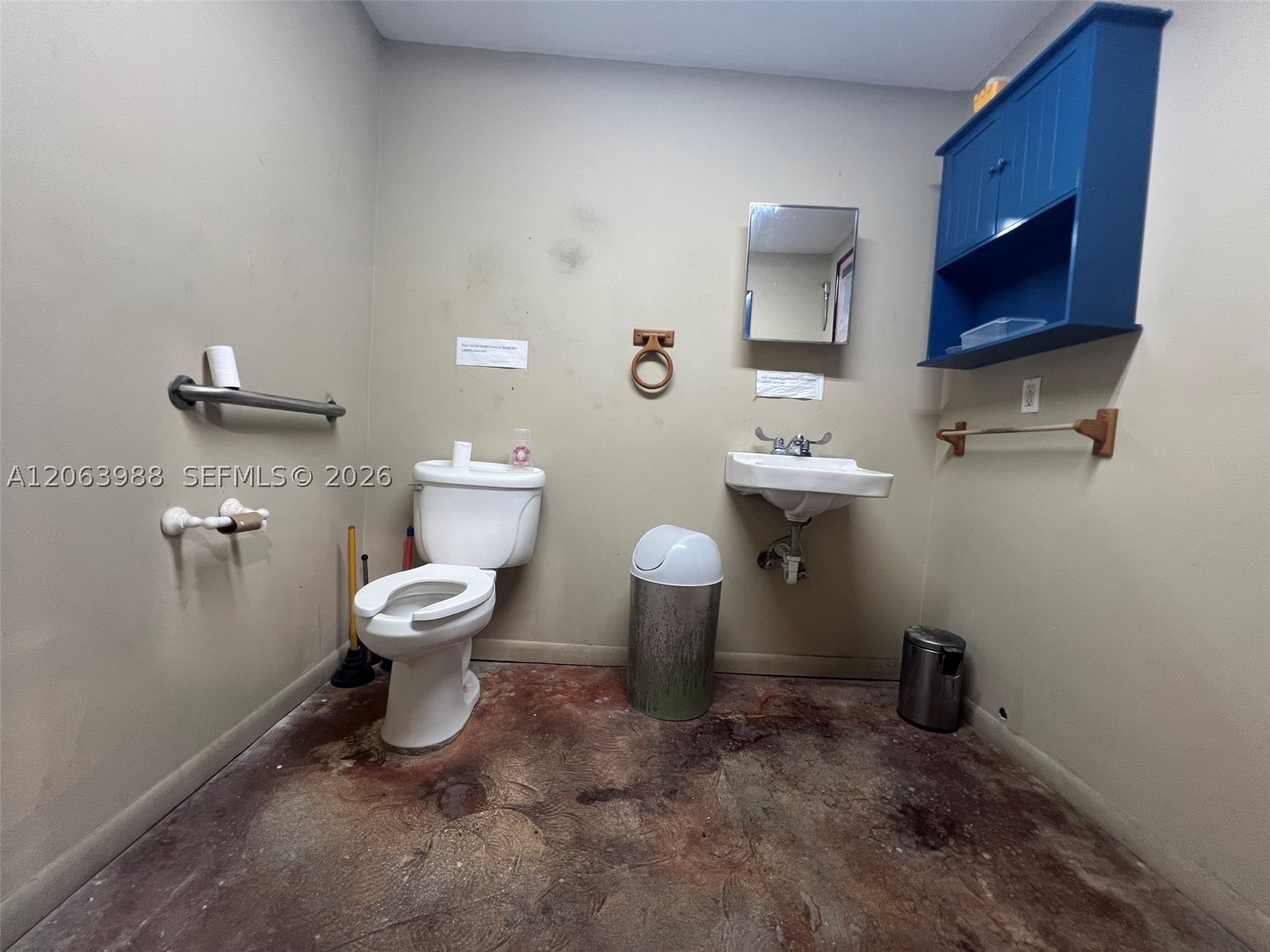 main property photo 20