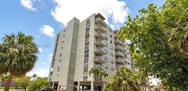 image of property with 1 Bed | 1 Bath | 750 Sqft