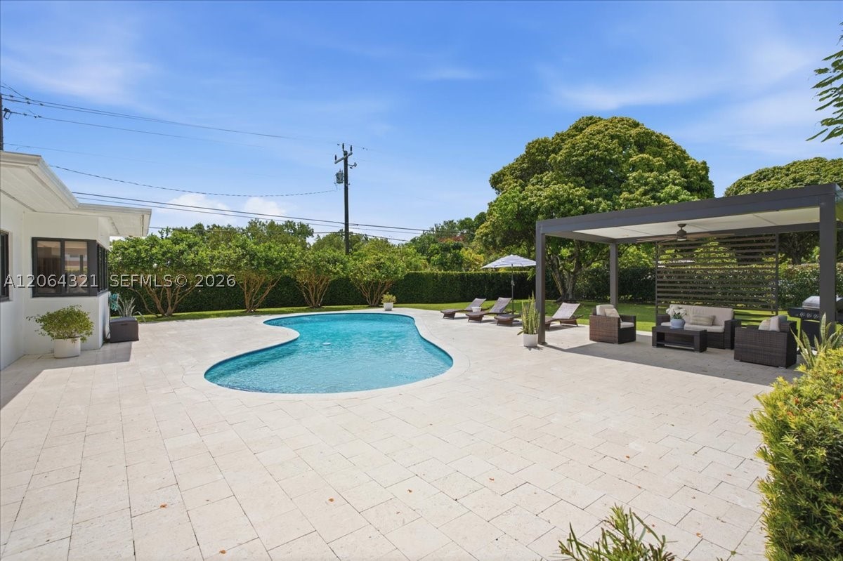main property photo 43