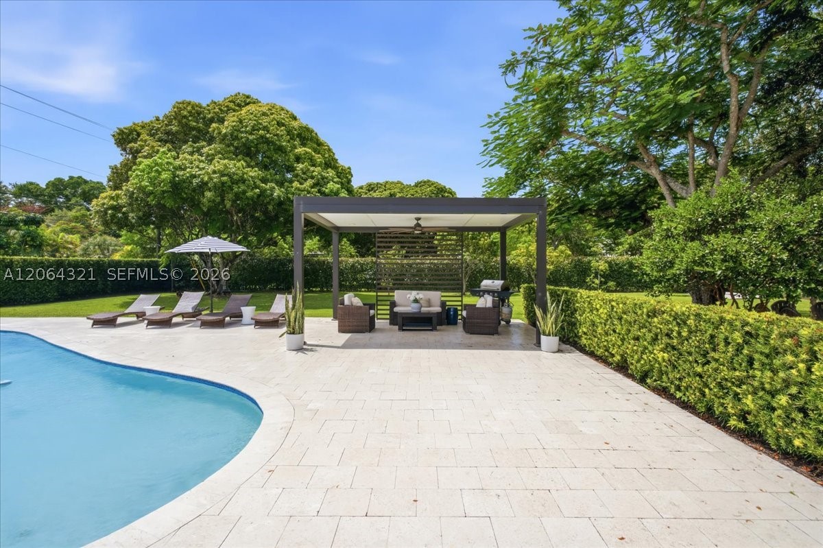 main property photo 48