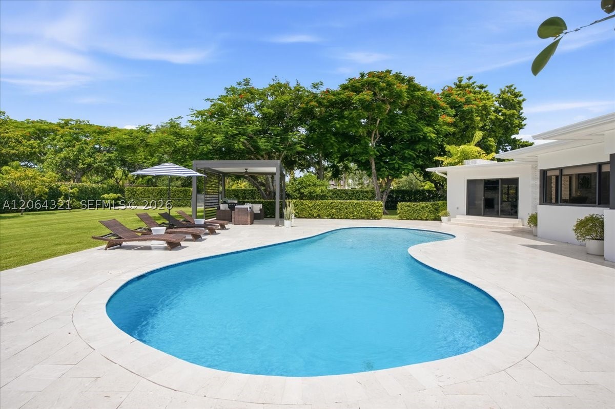 main property photo 49