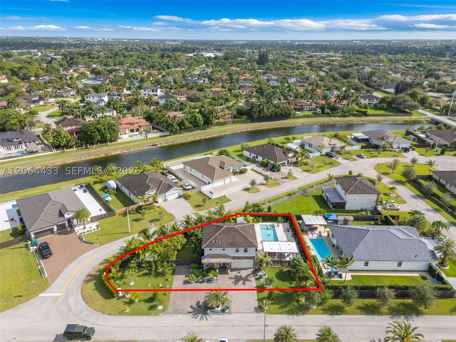 main property photo 38