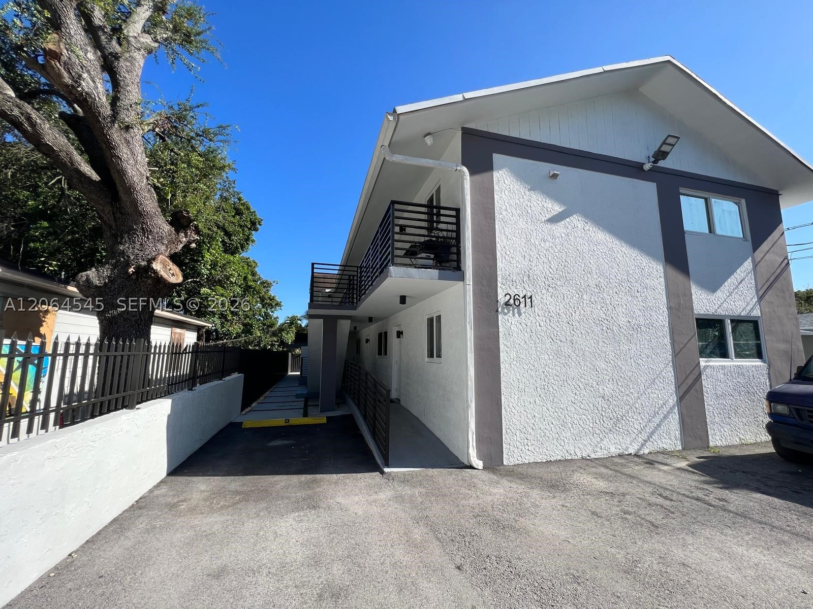 main property photo 36