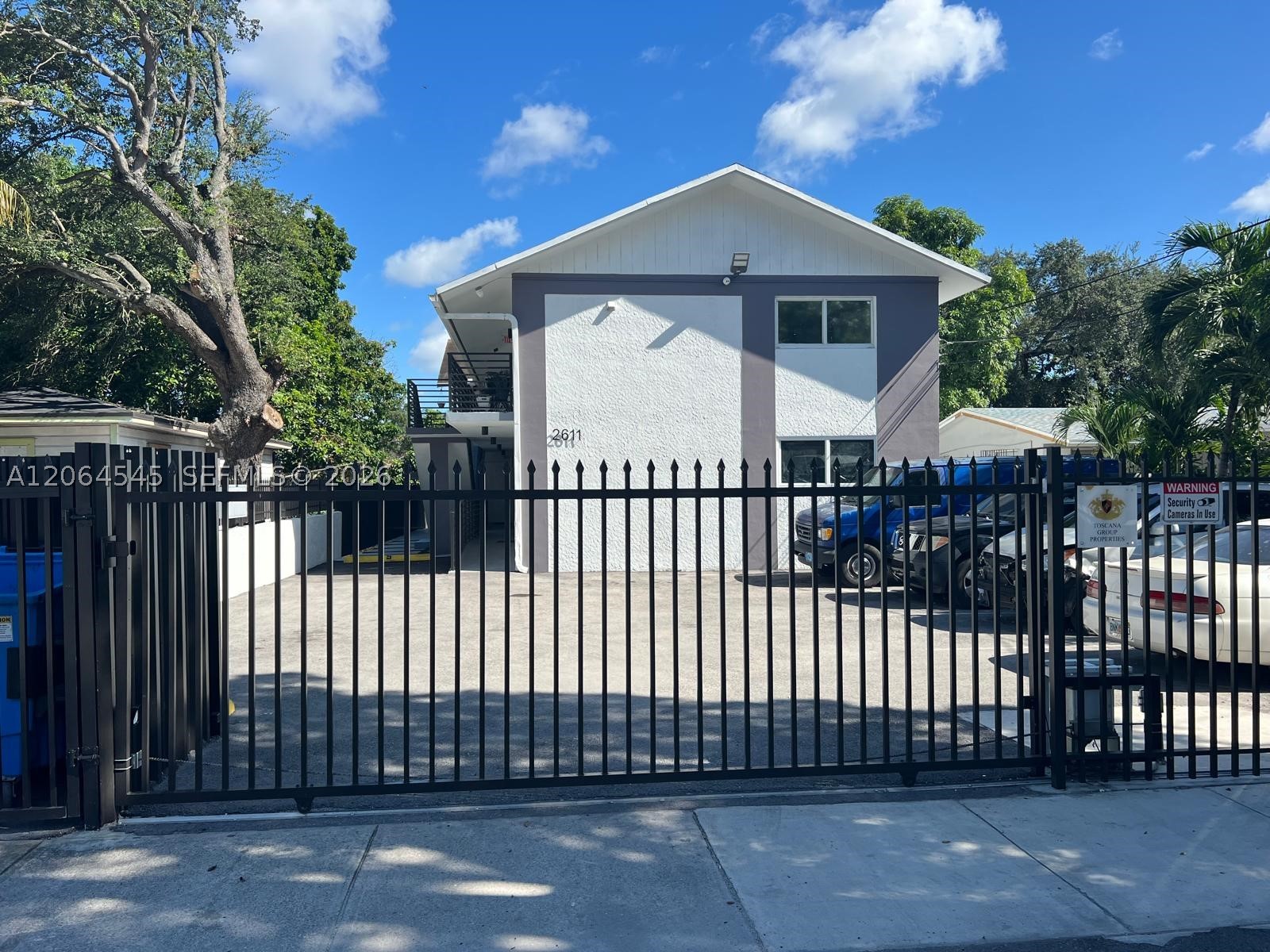 main property photo 37