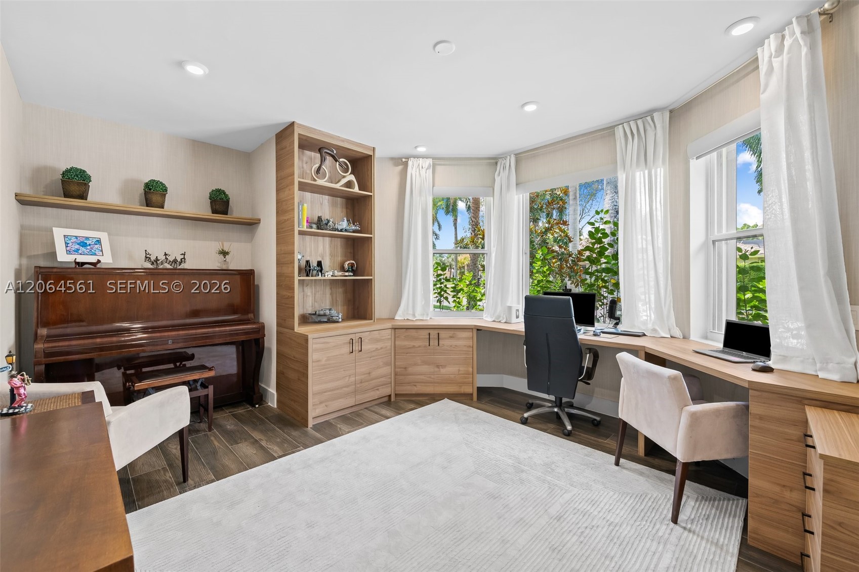 main property photo 25