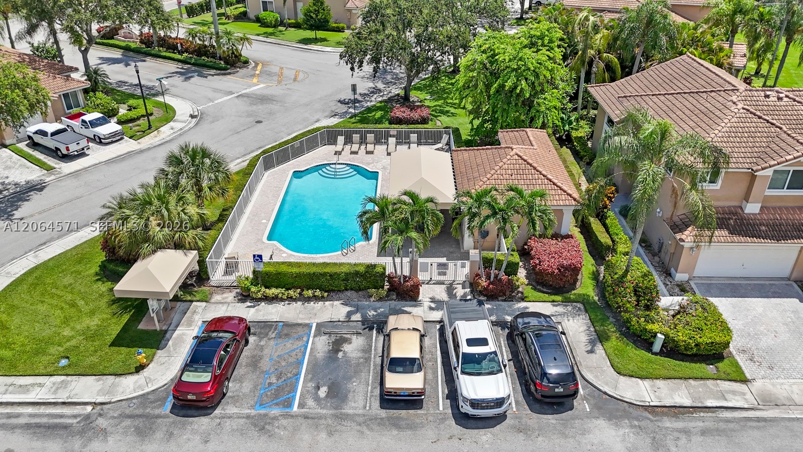 main property photo 44