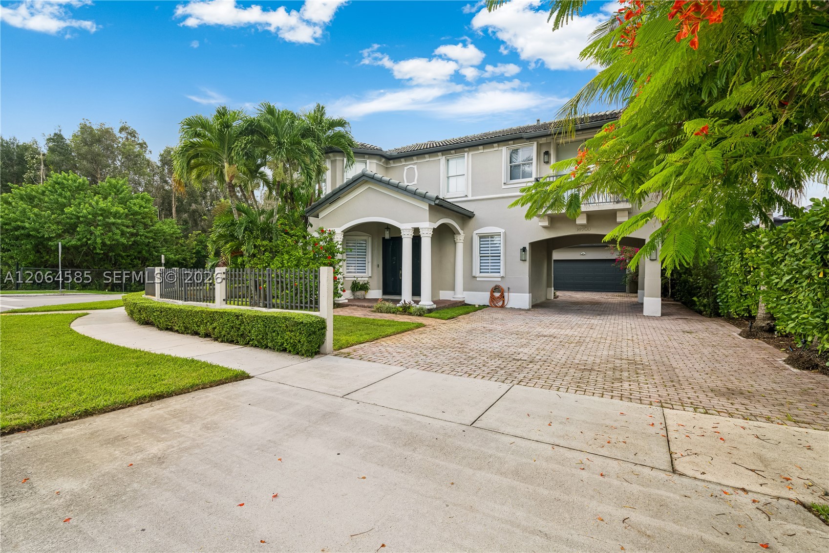 main property photo 1