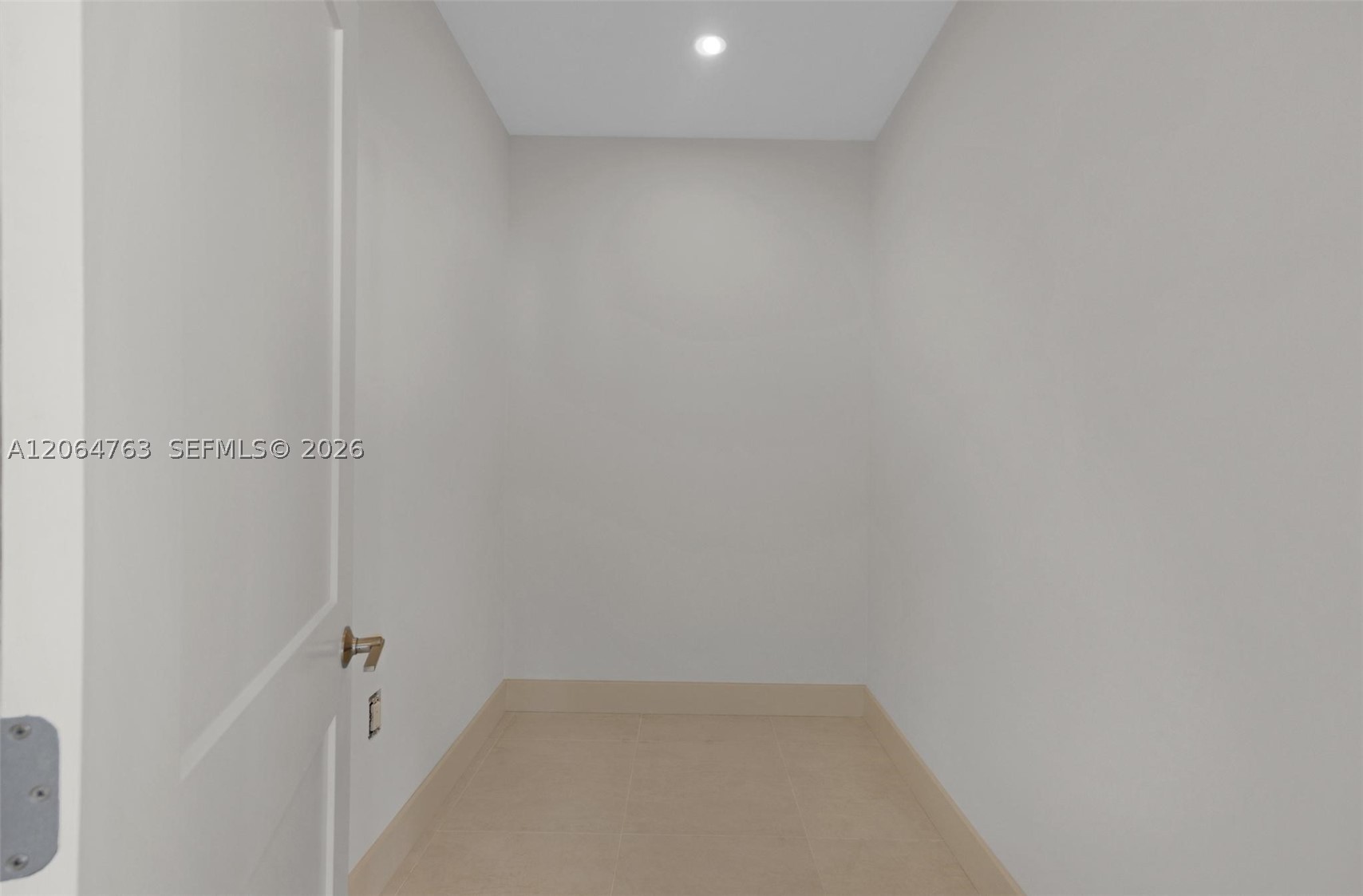 main property photo 67
