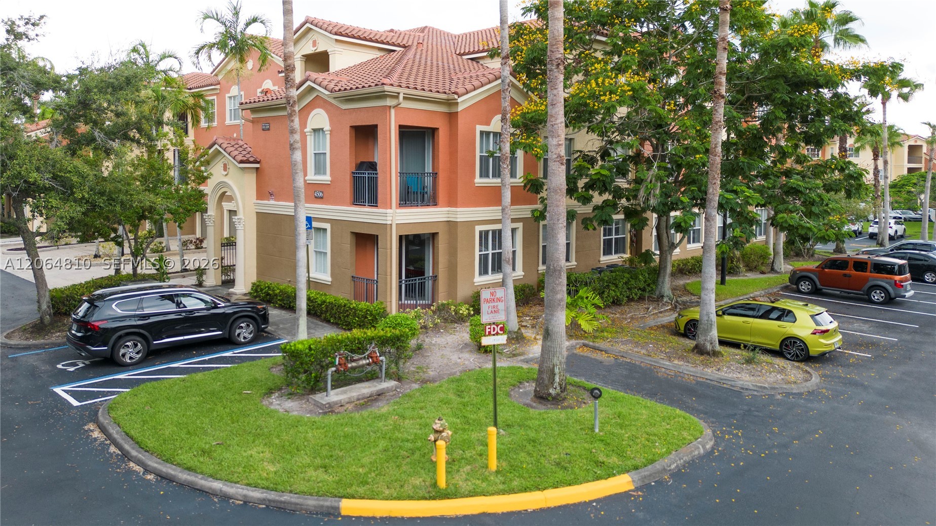 main property photo 10