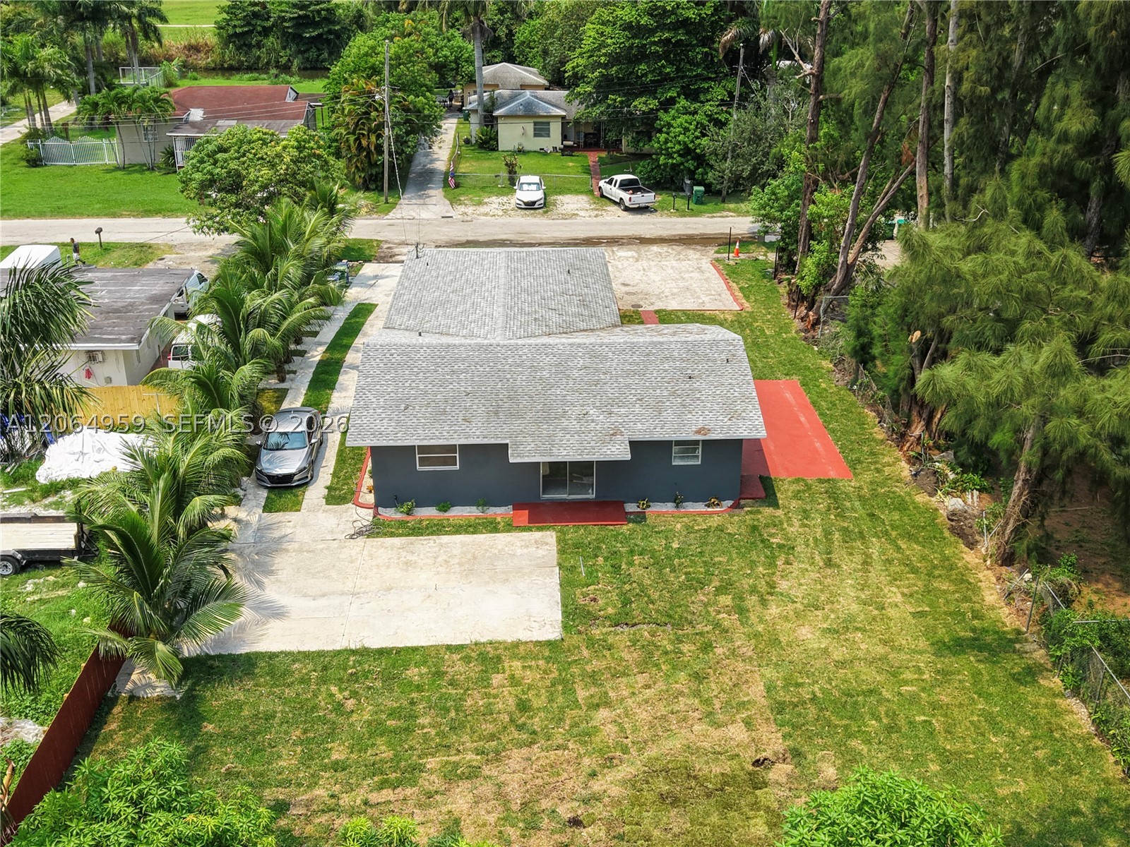 main property photo 25