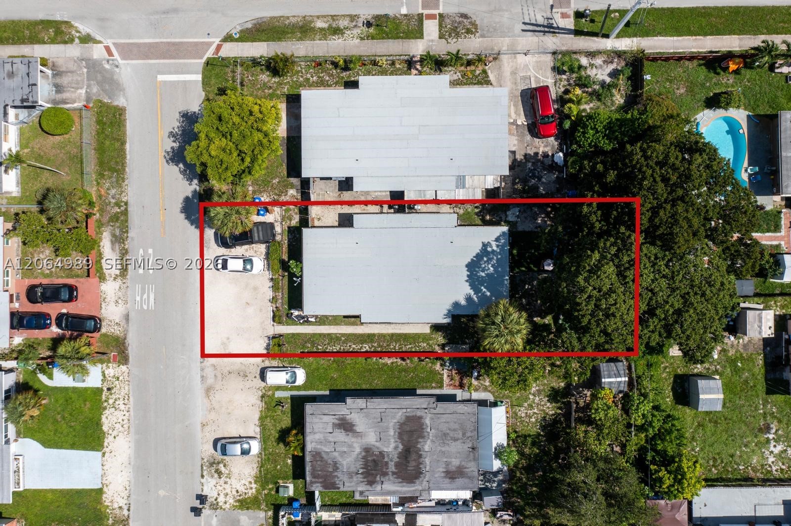 main property photo 6
