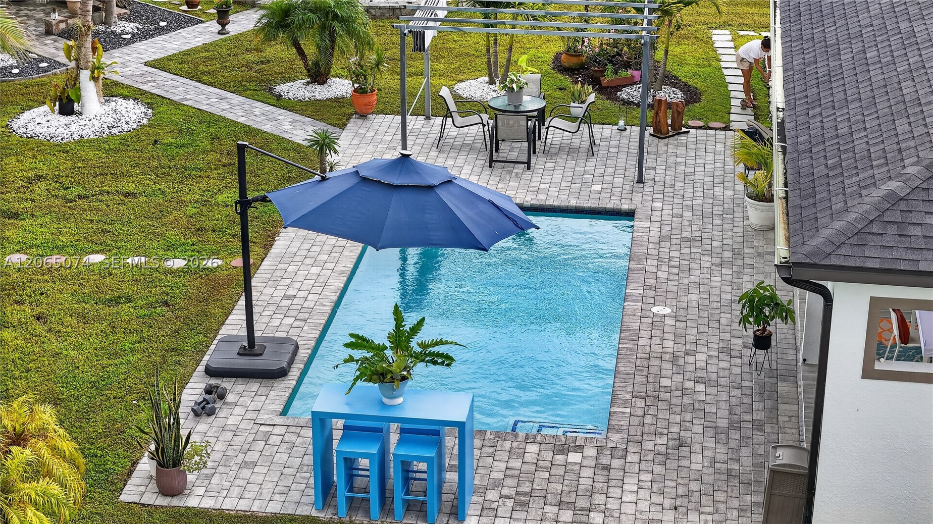 main property photo 89