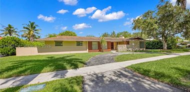 image of property with 4 Bed | 2 Bath | 2,569 Sqft