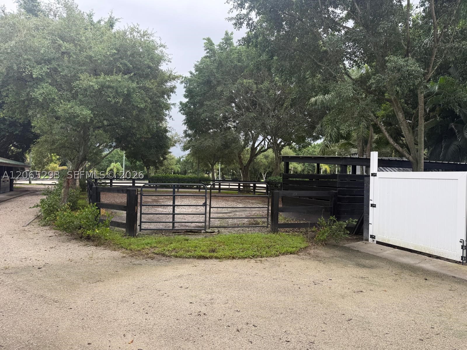 main property photo 47