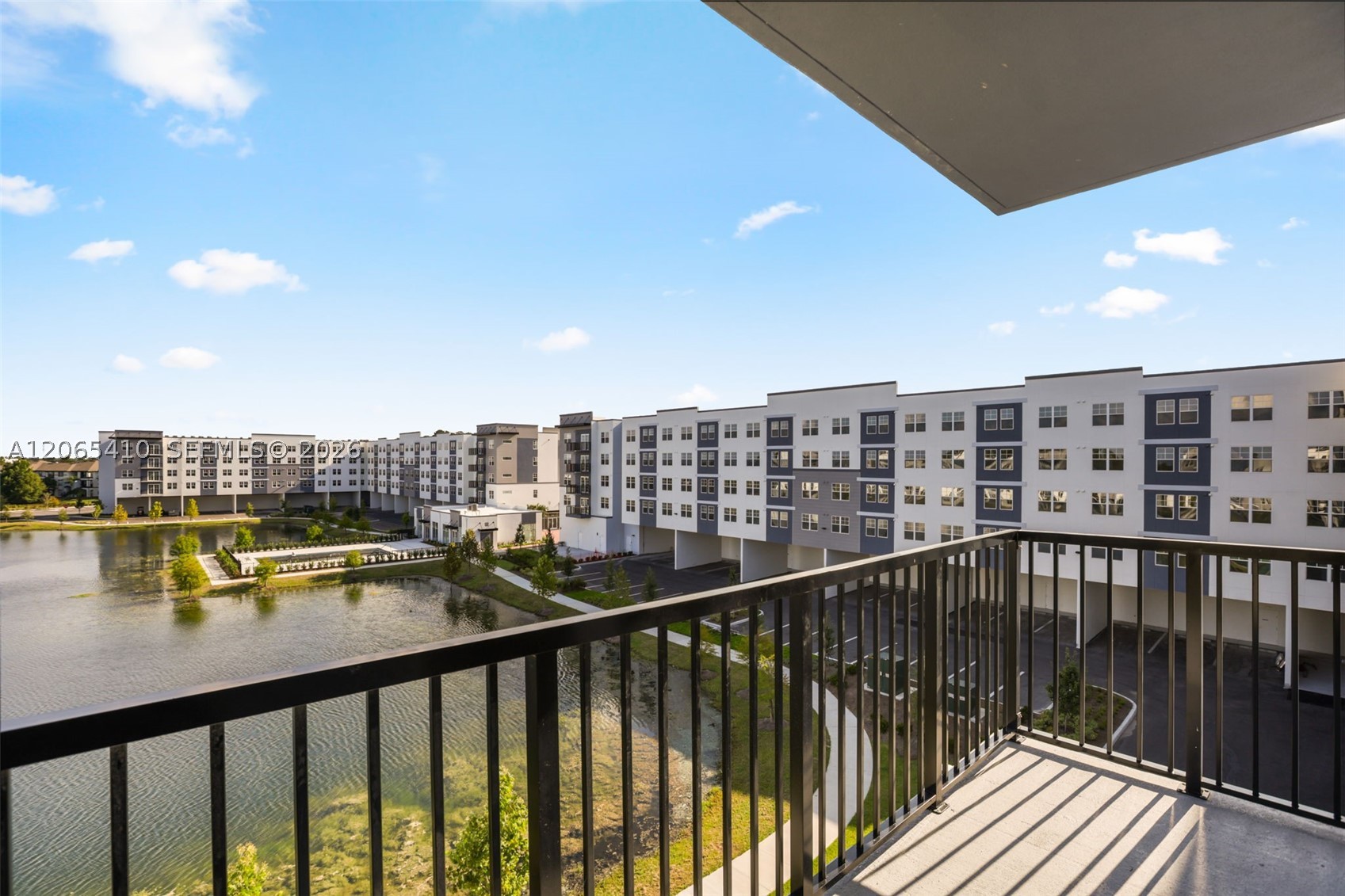 main property photo 40