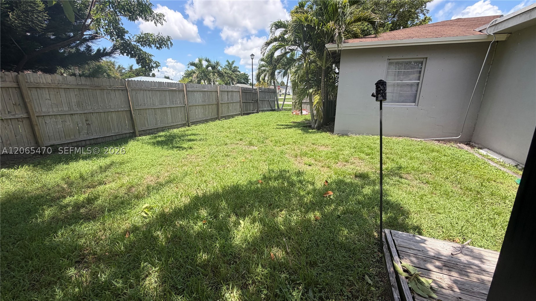 main property photo 22