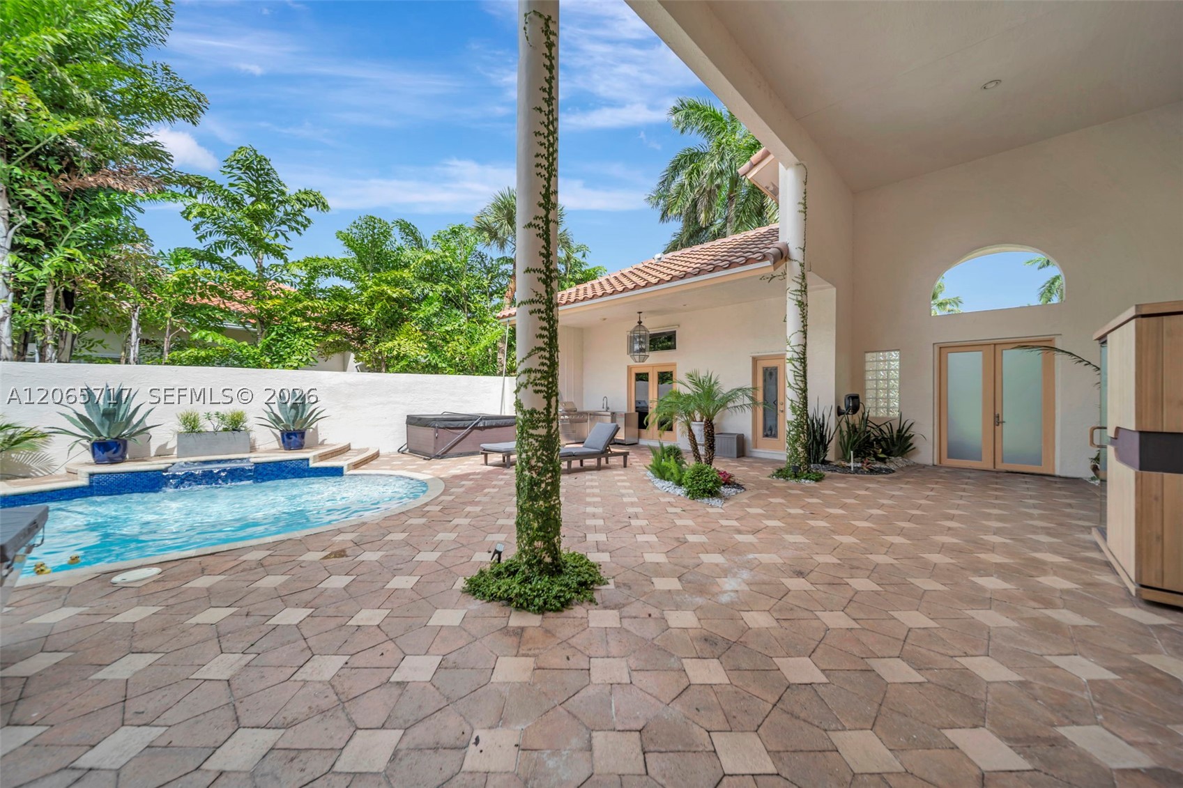 main property photo 47