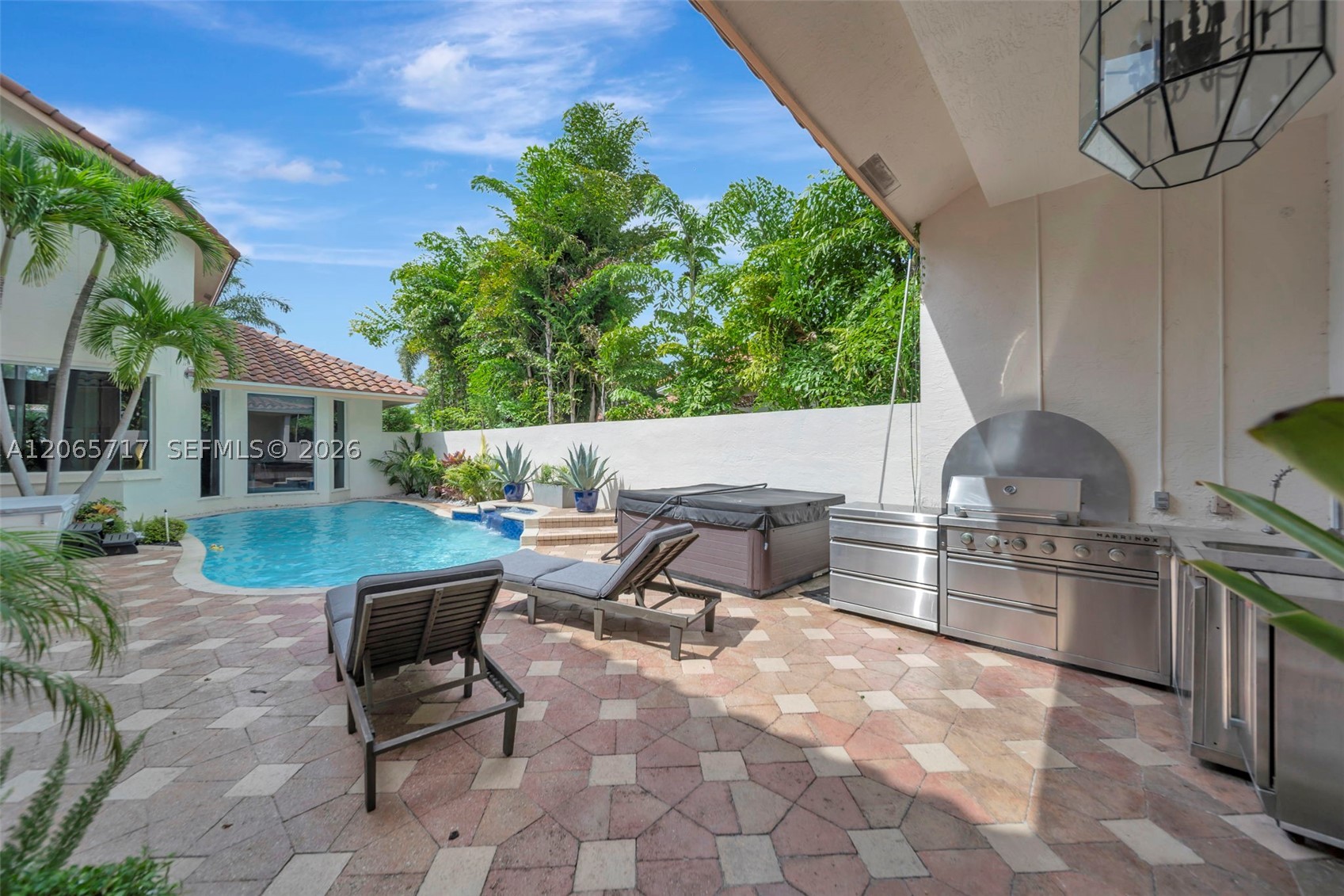 main property photo 49