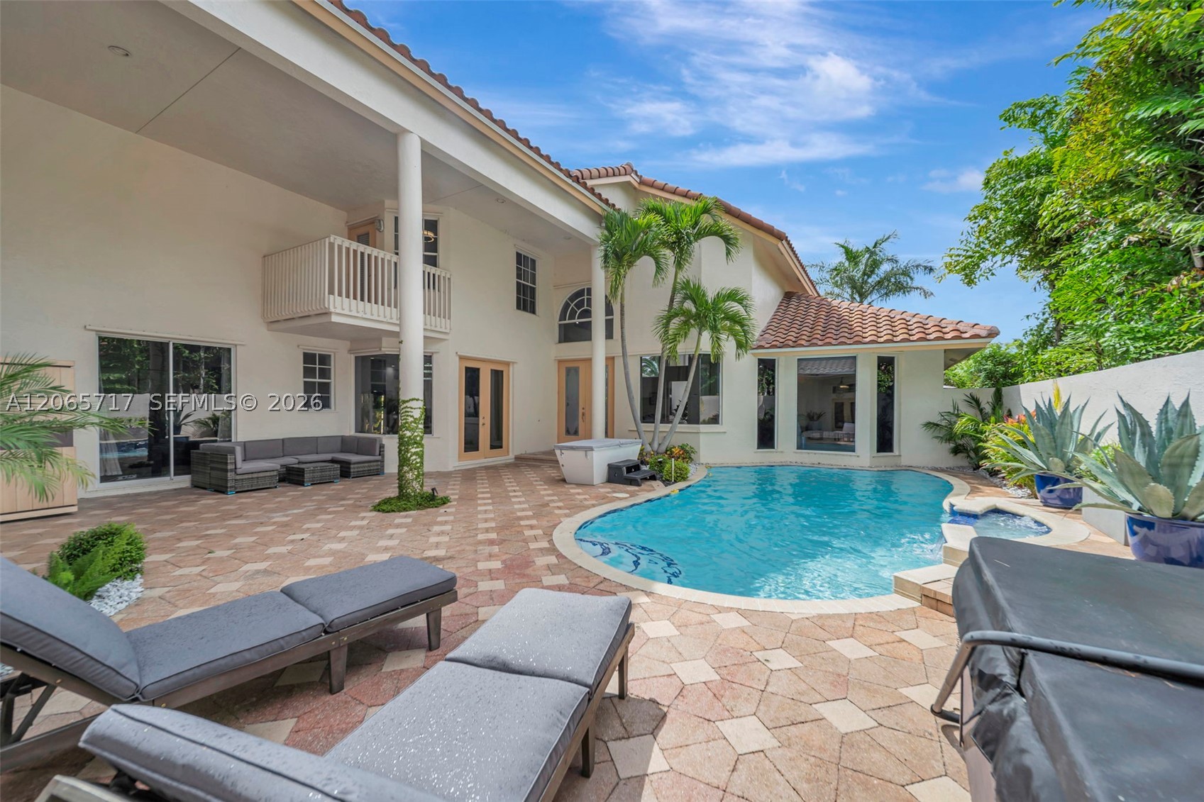 main property photo 50