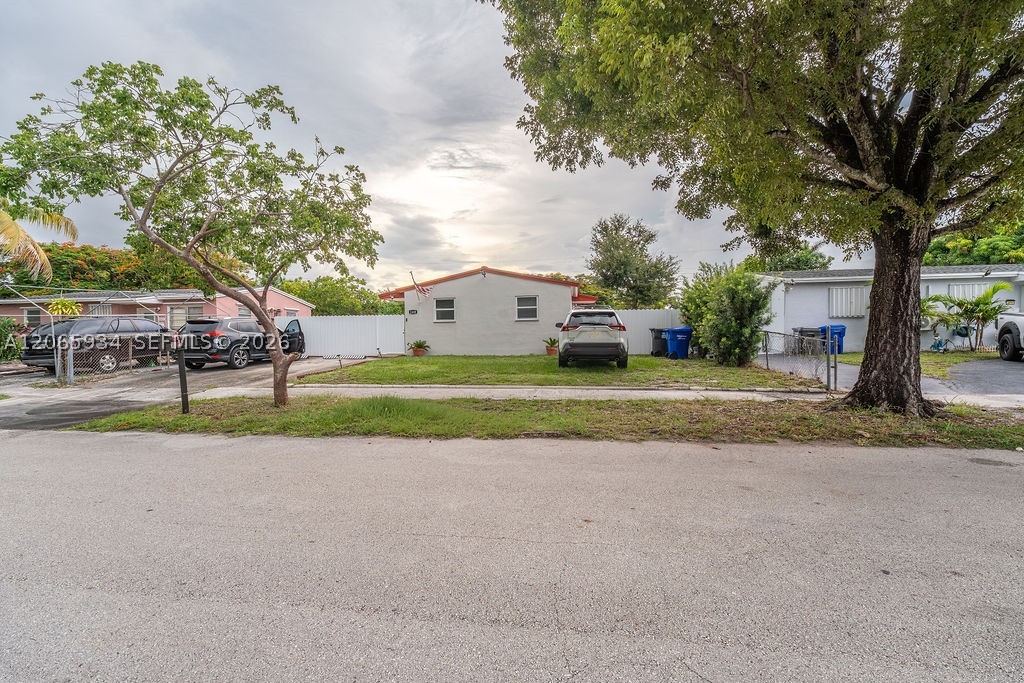 main property photo 20