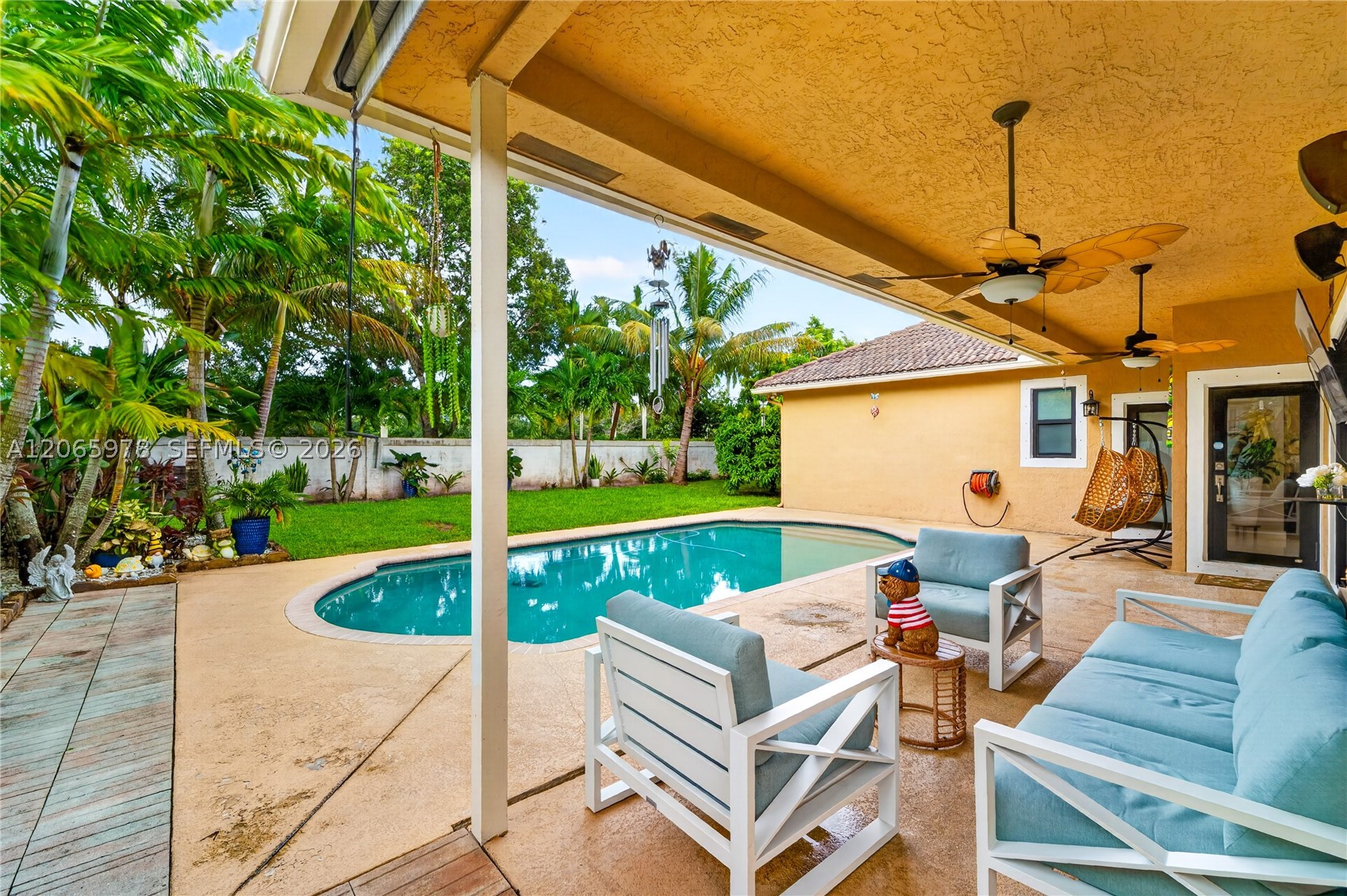 main property photo 31