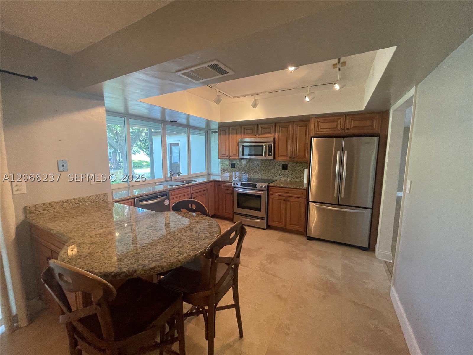 main property photo 59