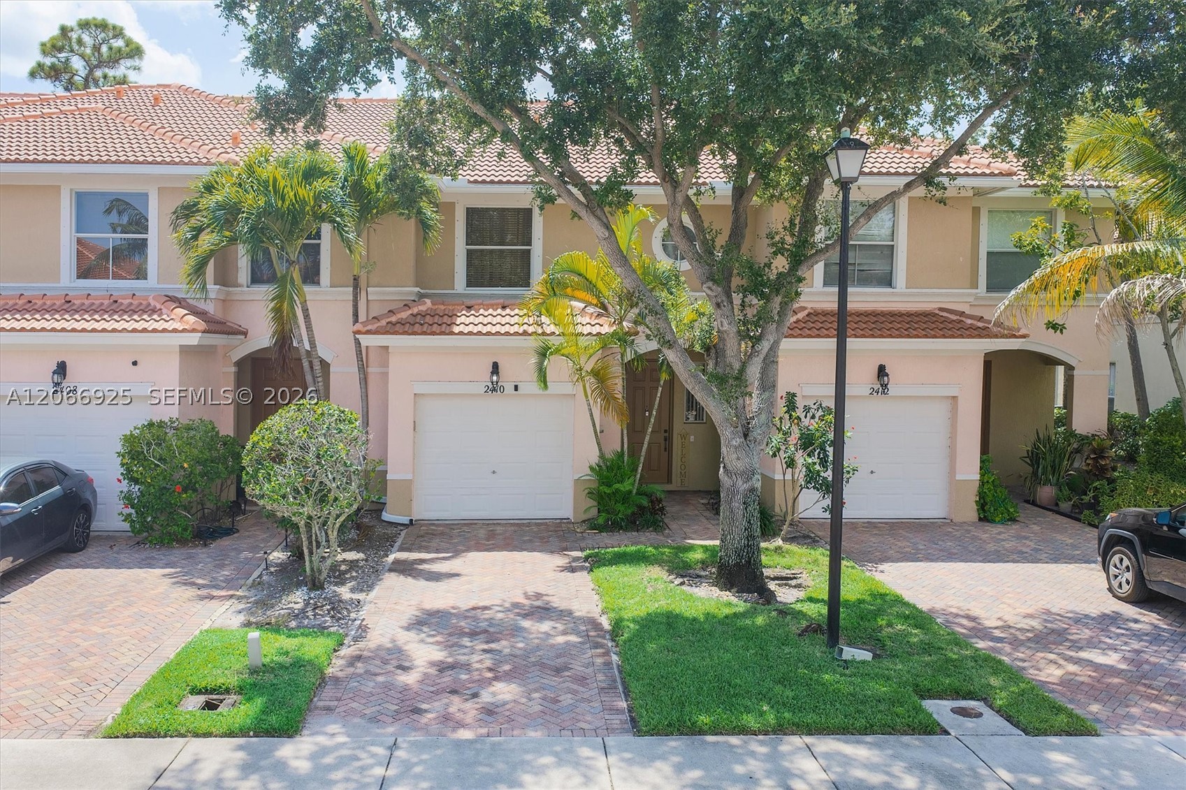 main property photo 22