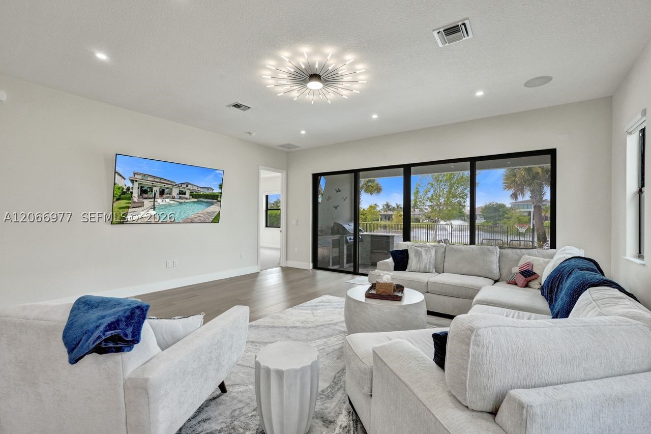 main property photo 68