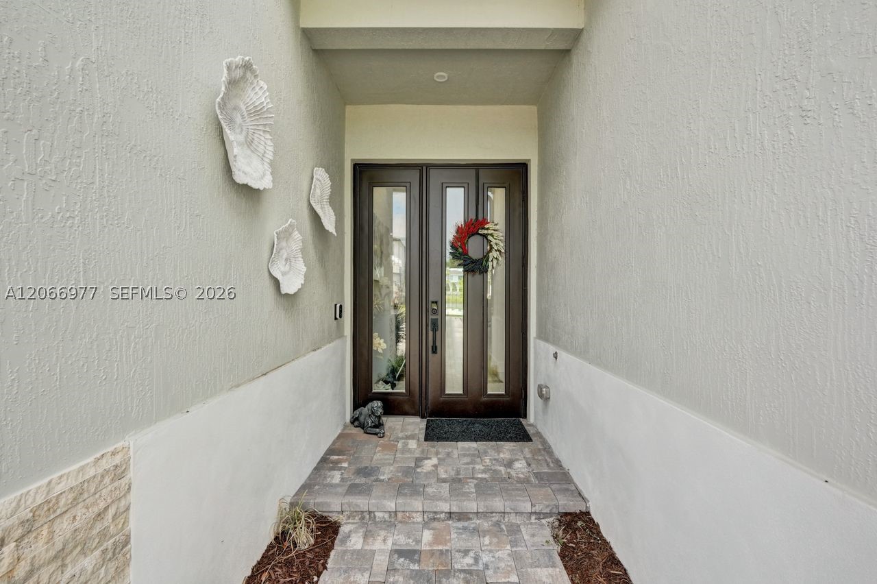 main property photo 79