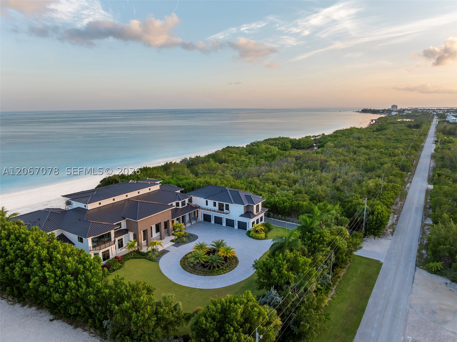 main property photo 28