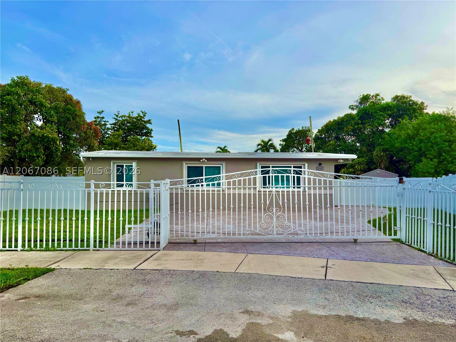 main property photo 21