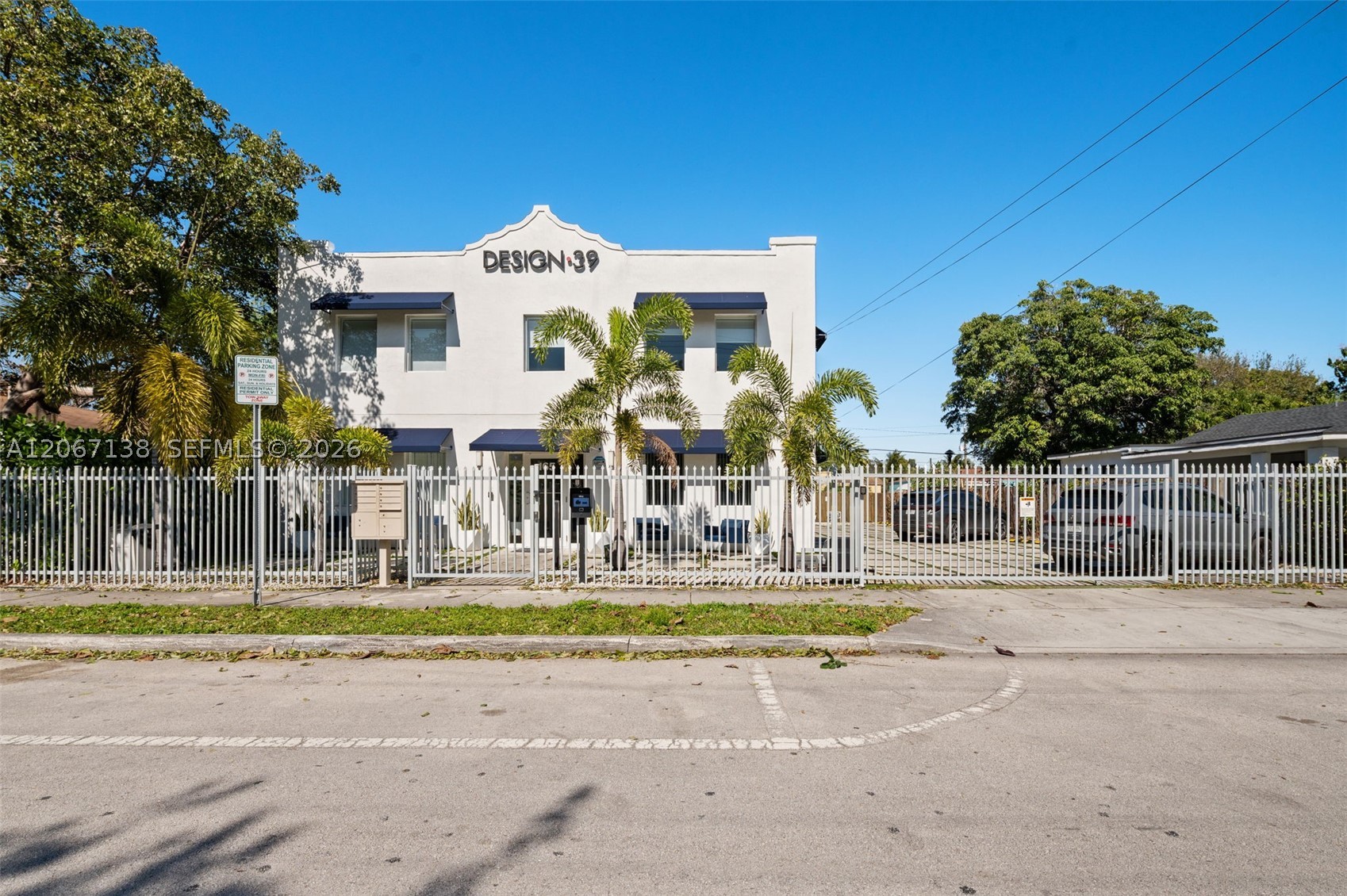 main property photo 17