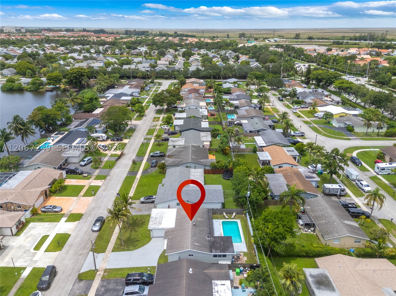 main property photo 32