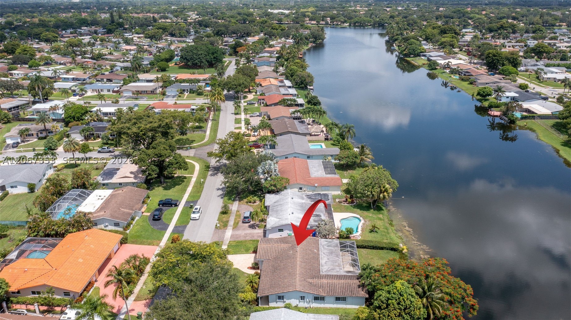main property photo 33