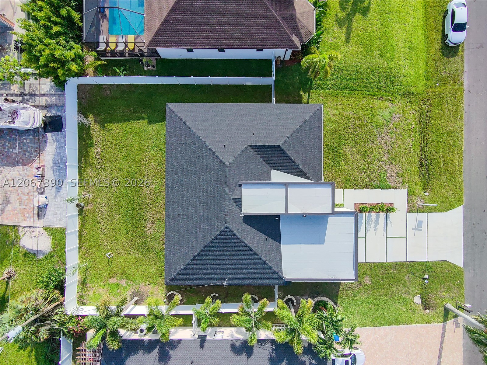 main property photo 41