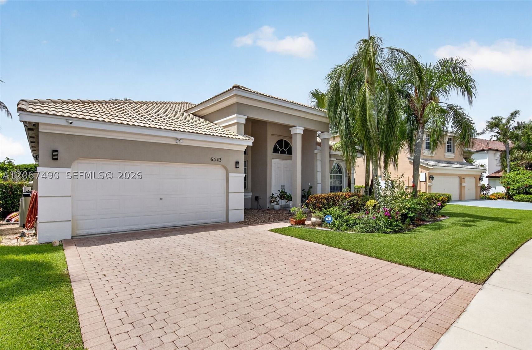 main property photo 5