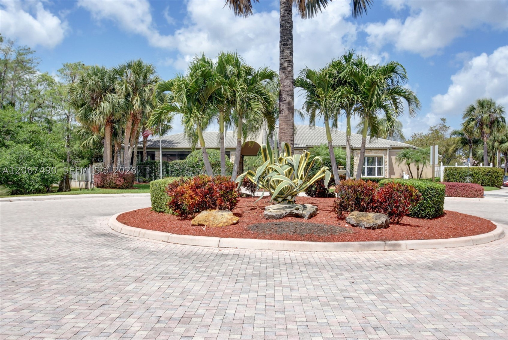 main property photo 78