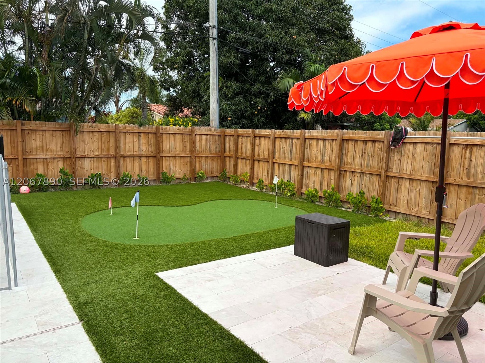 main property photo 14