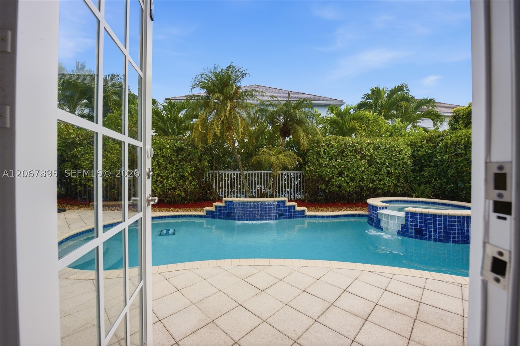 main property photo 41