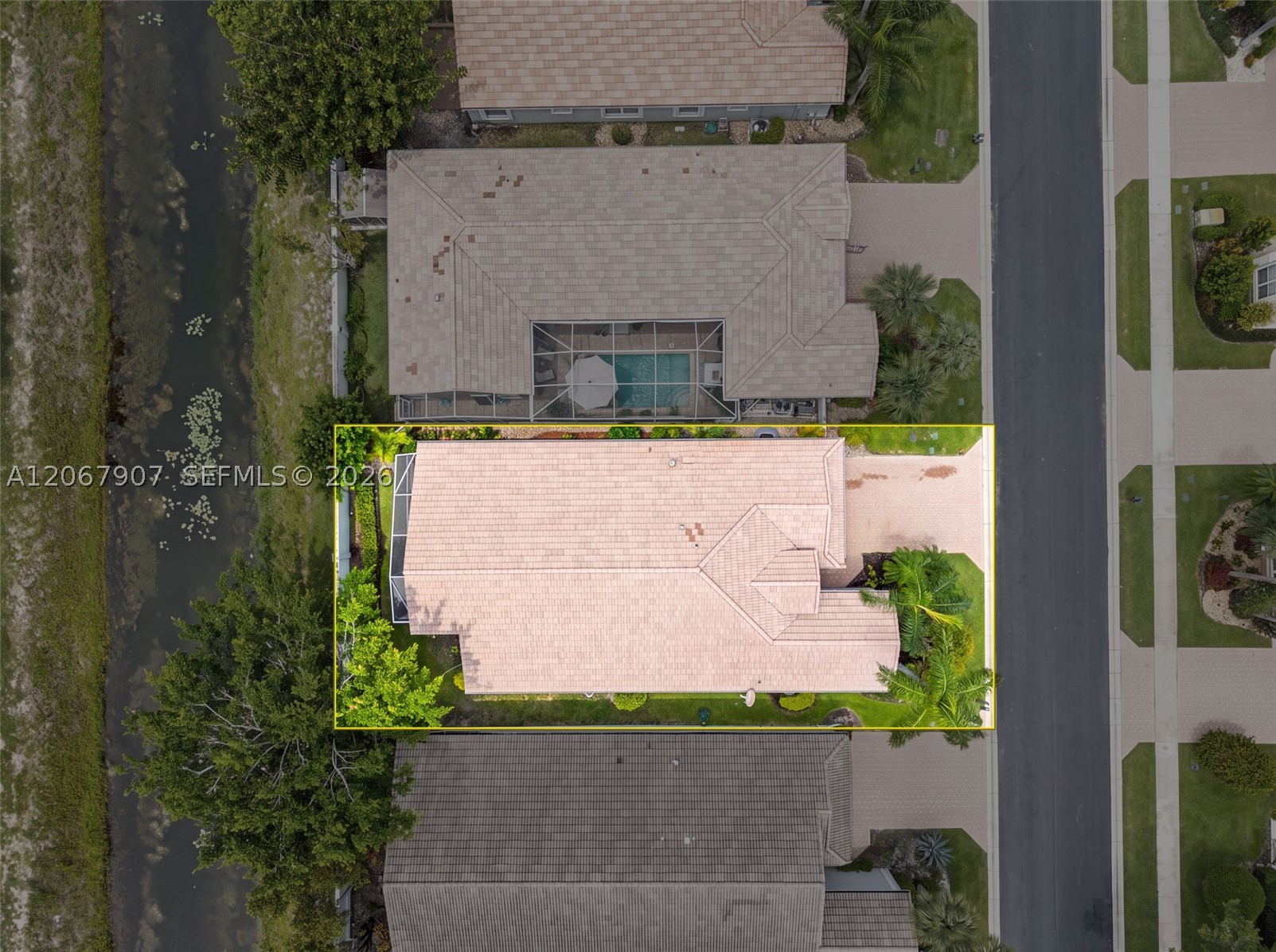 main property photo 26