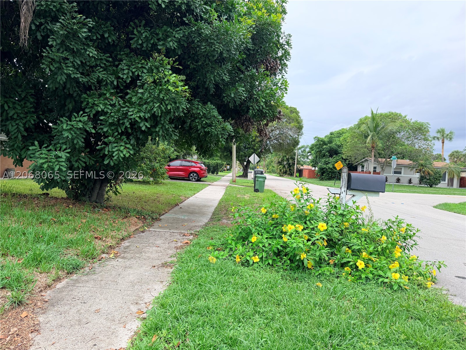 main property photo 24