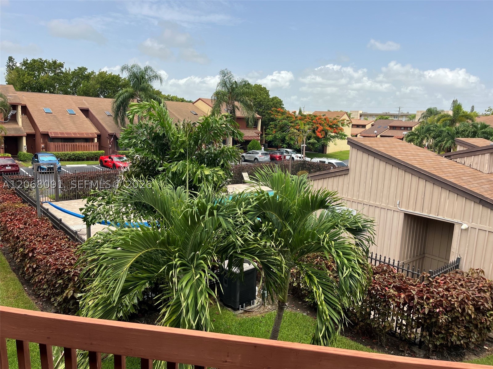 main property photo 23