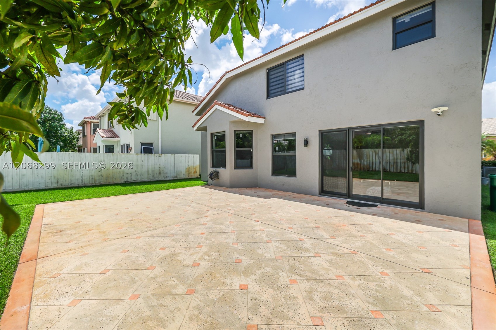 main property photo 50