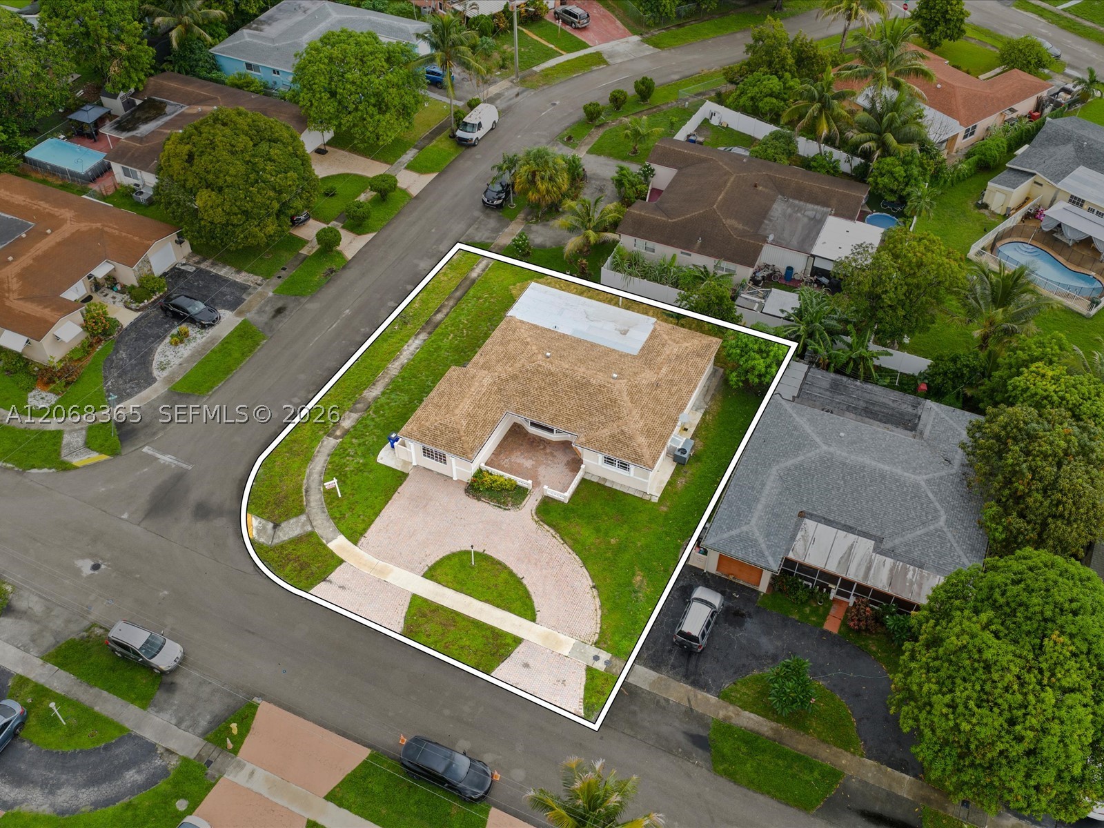 main property photo 43