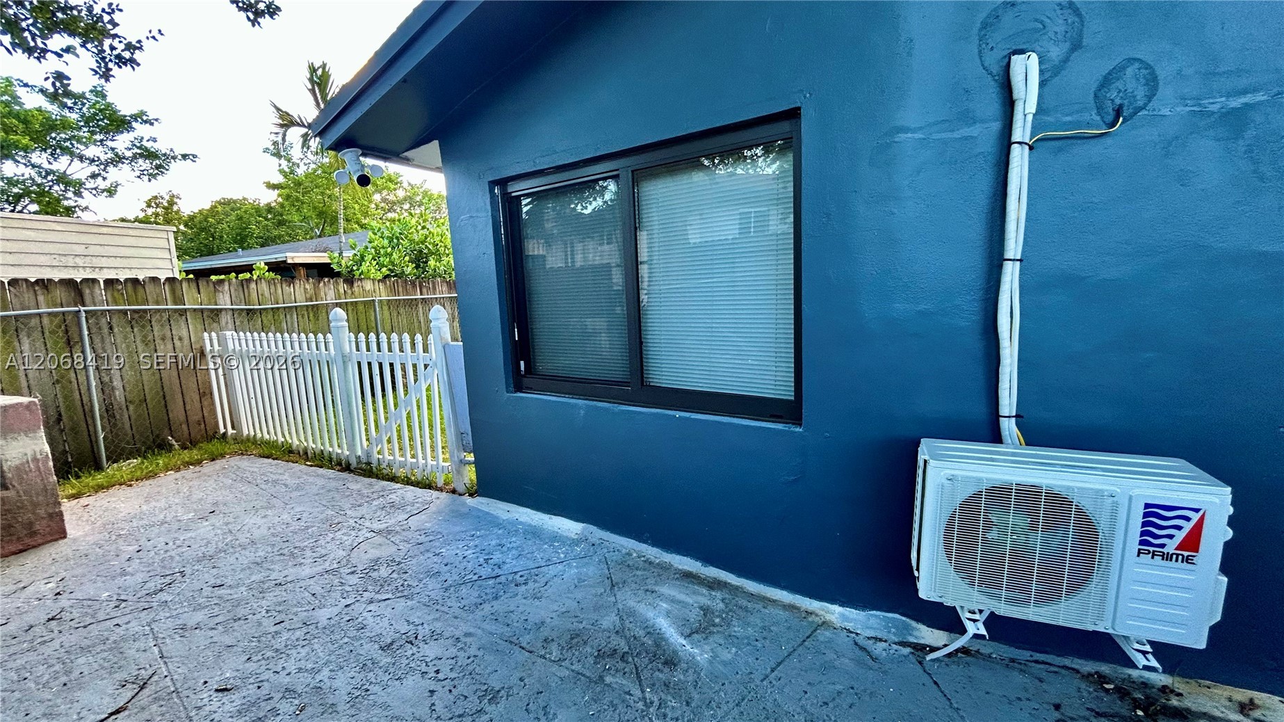 main property photo 40