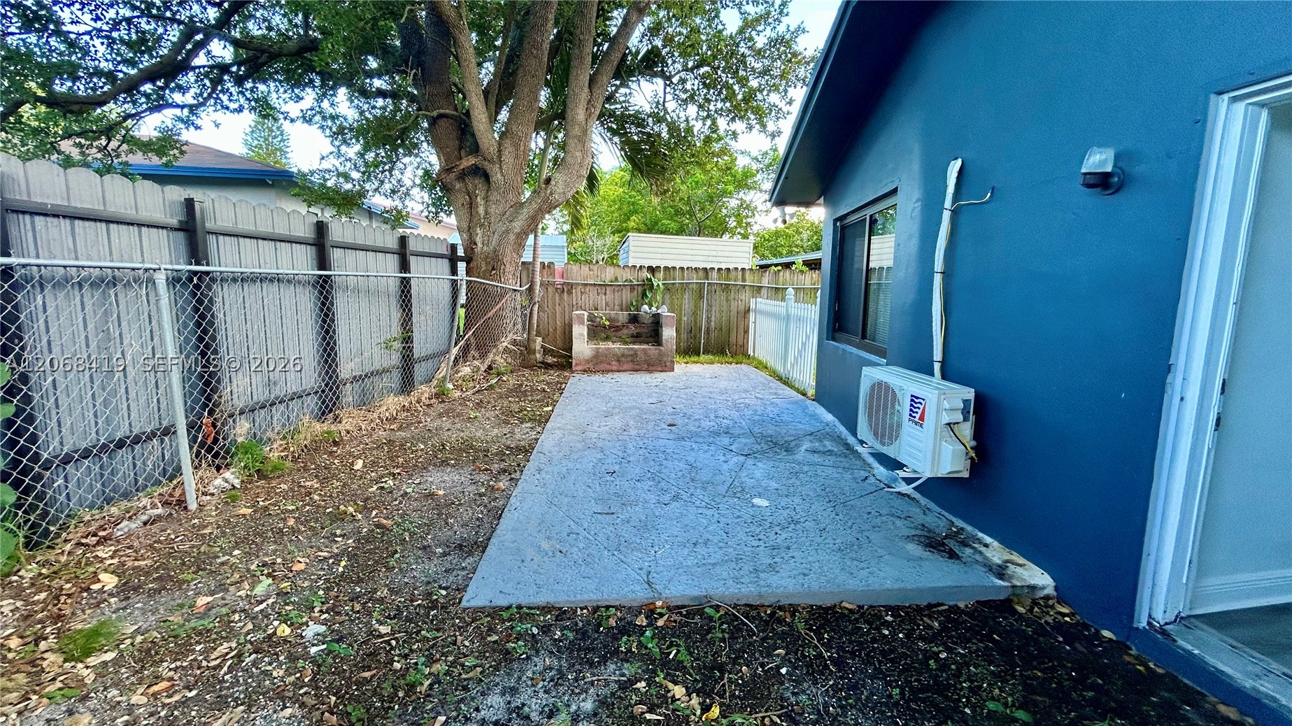 main property photo 41